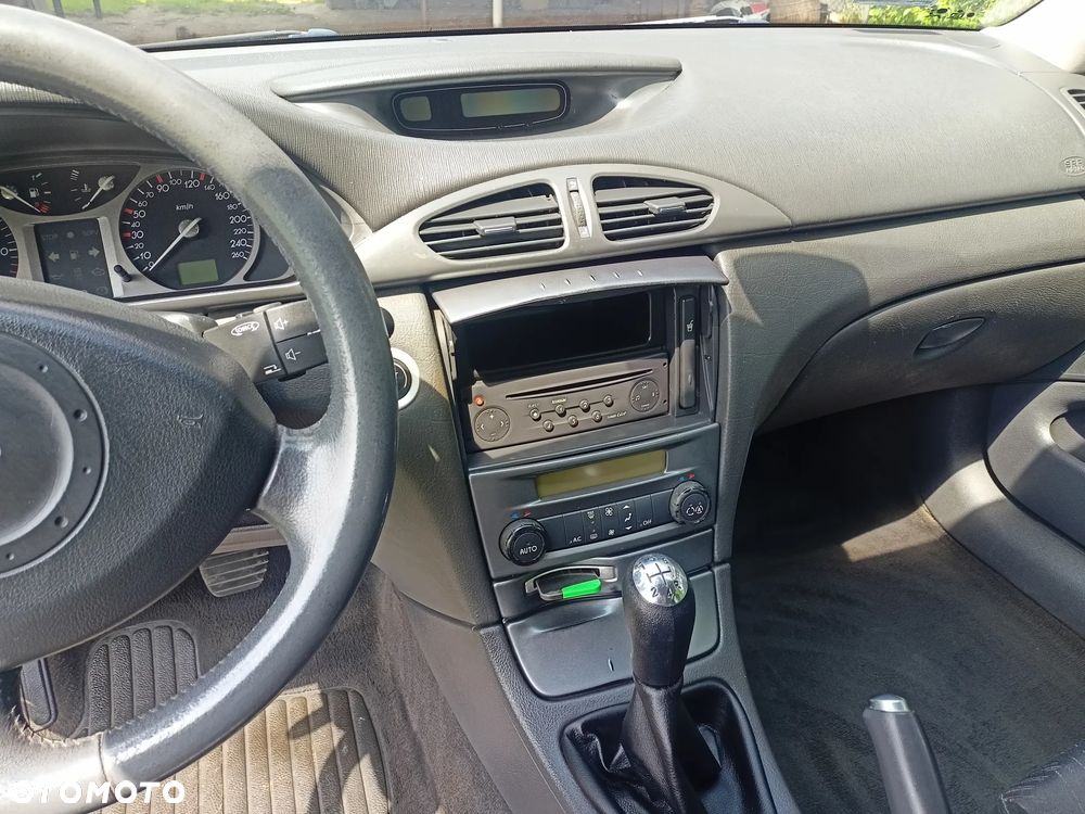 Renault Laguna - 13