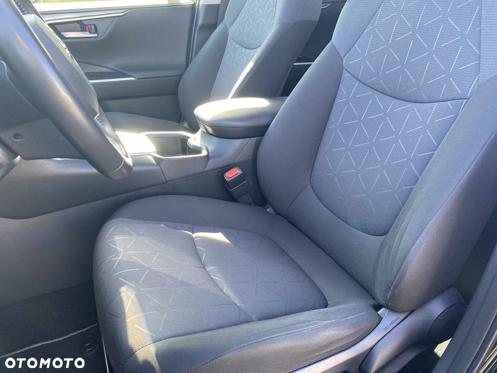 Toyota RAV4 - 18