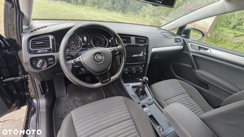 Volkswagen Golf 1.6 TDI BlueMotion Trendline - 17