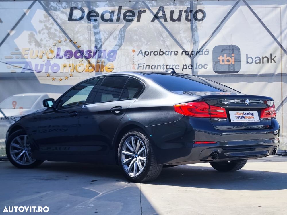 BMW Seria 5 520d AT - 11