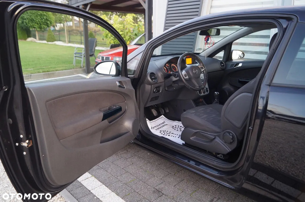 Opel Corsa 1.2 Essentia - 16