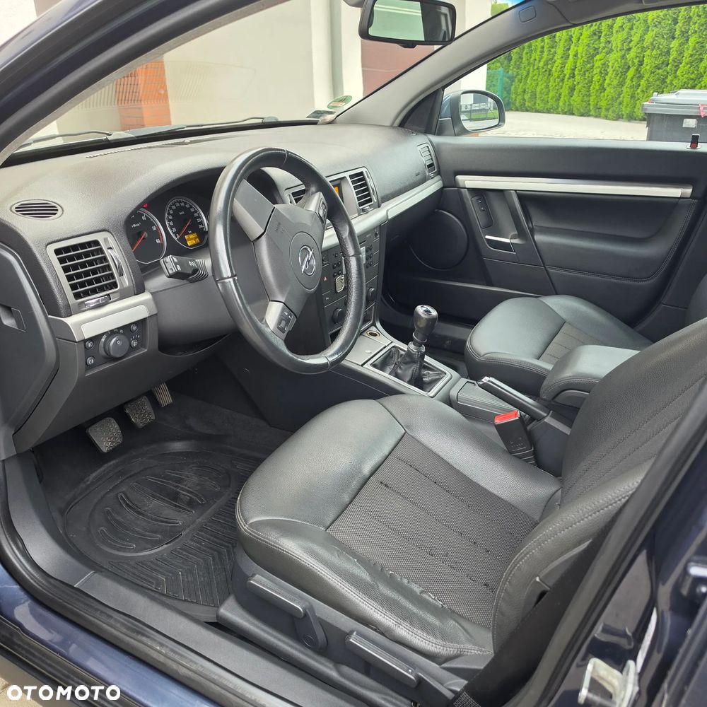 Opel Vectra 1.9 CDTI DPF Cosmo Plus - 25