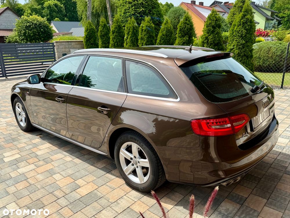Audi A4 Avant 2.0 TDI DPF clean diesel multitronic S line Sportpaket - 4
