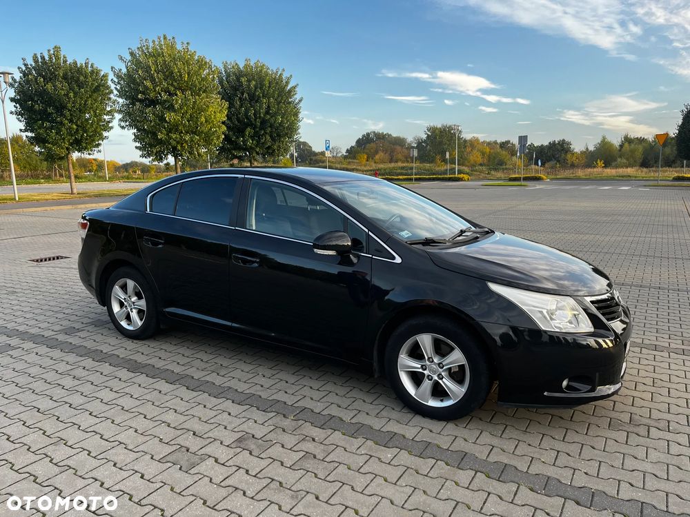 Toyota Avensis 1.8 Luna - 6