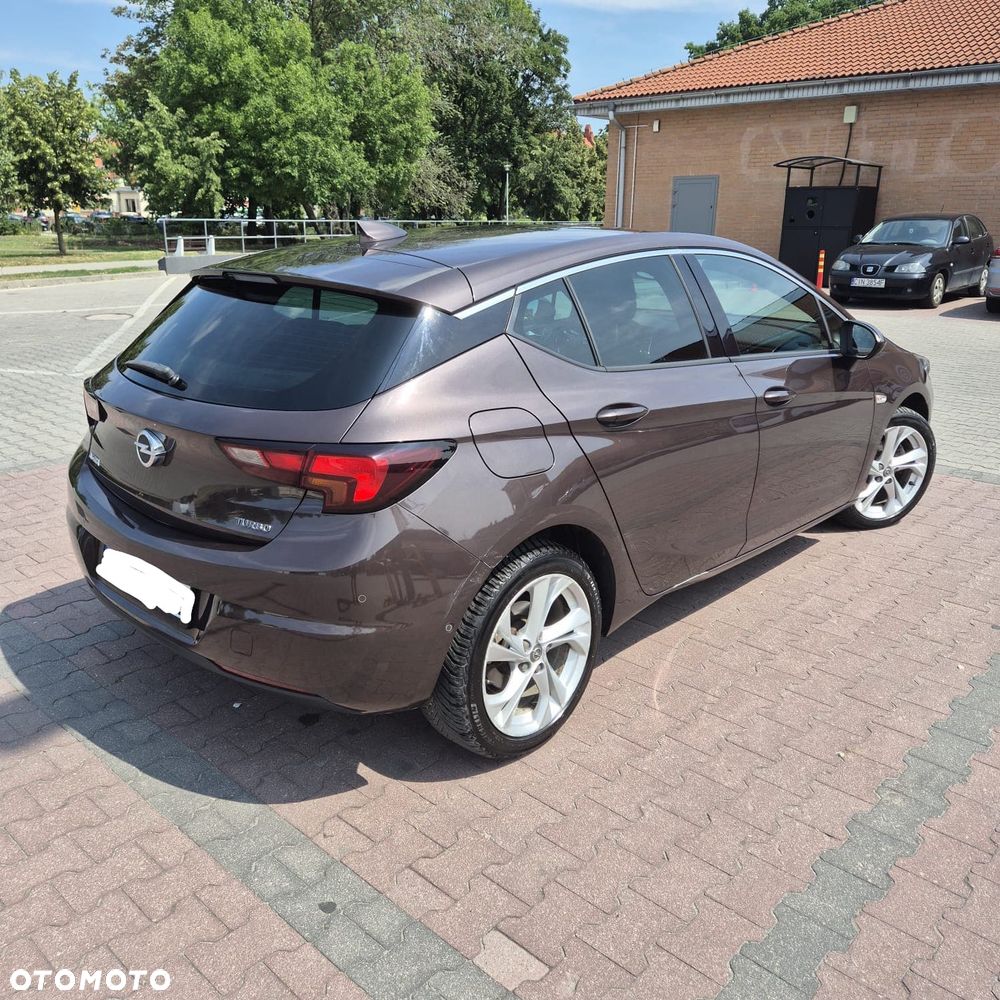 Opel Astra 1.4 T Dynamic - 11