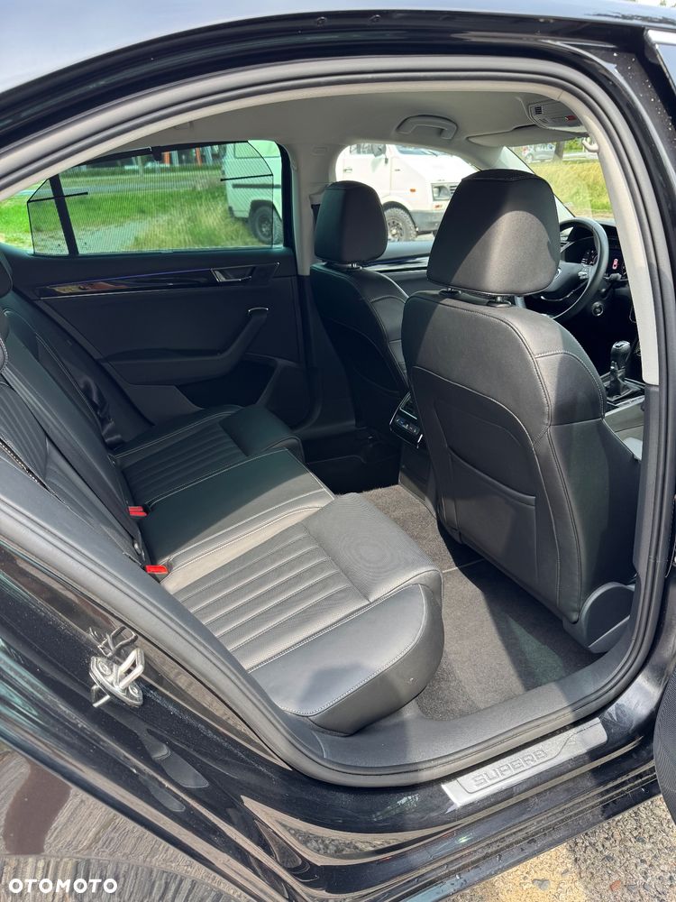 Skoda Superb 2.0 TSI 4x4 L&K DSG - 35