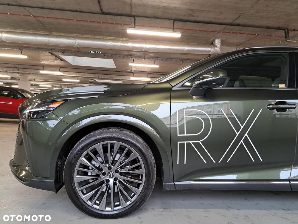Lexus RX 450h+ Omotenashi - 34