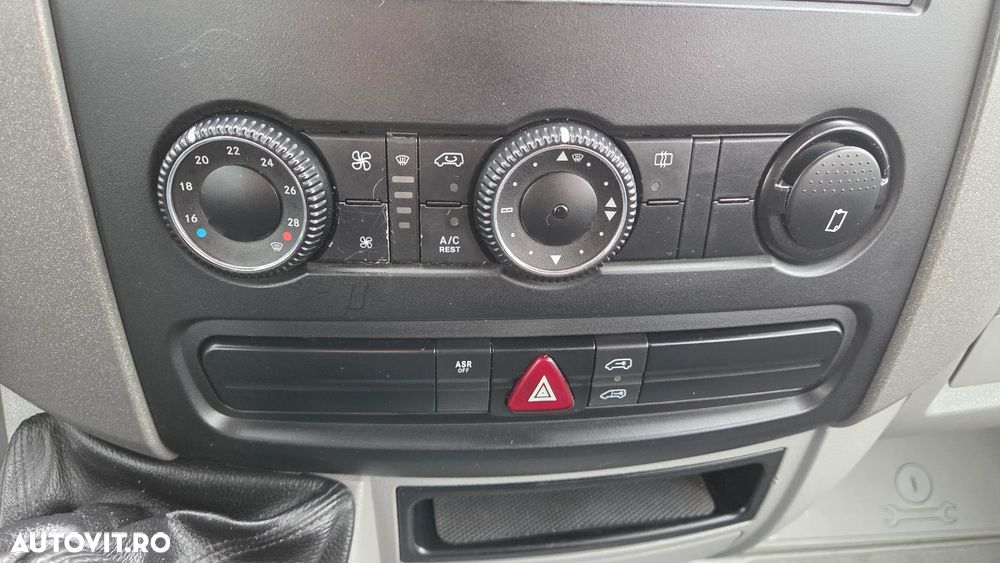 Volkswagen Crafter - 19