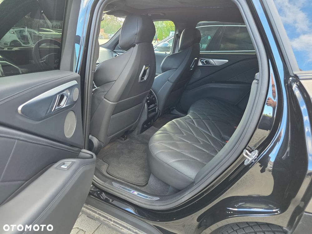 BMW XM PHEV sport - 27