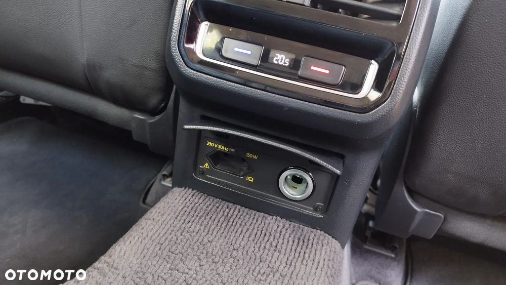 Volkswagen Passat 2.0 TDI SCR DSG Highline - 35