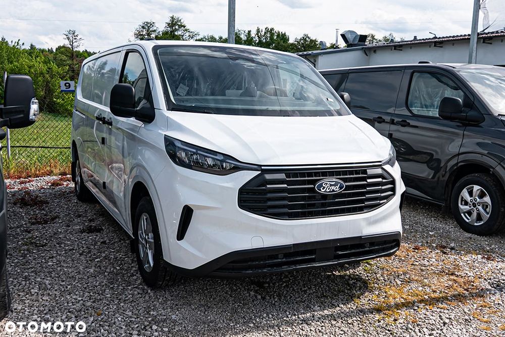 Ford Transit Custom 320 L2H1 Trend 2.0 136KM - 4