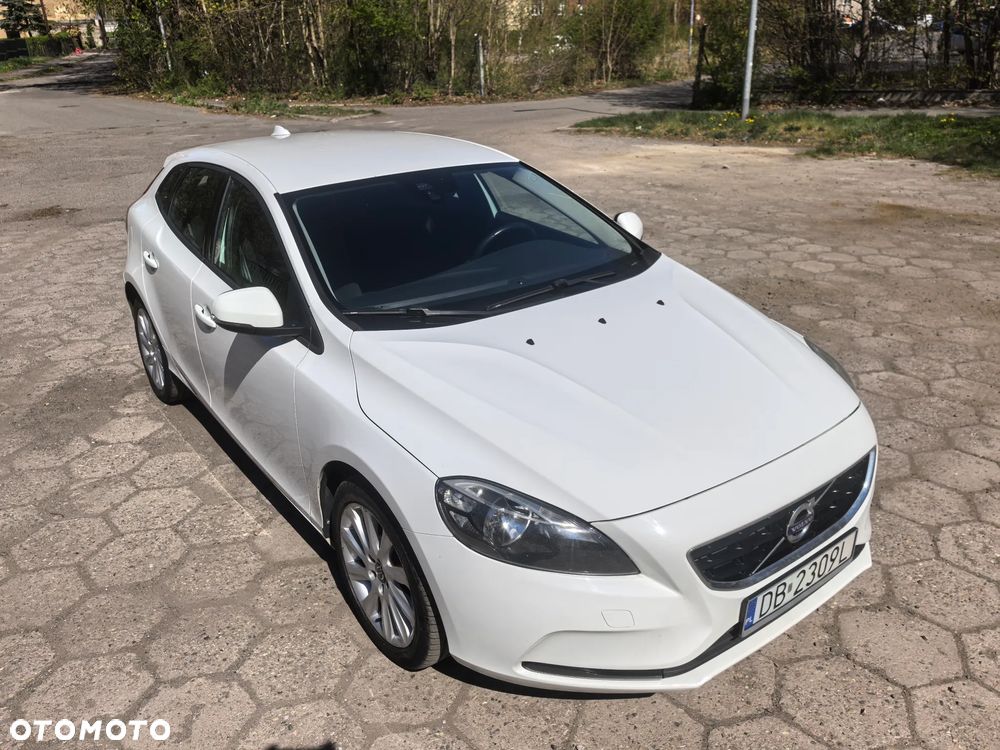 Volvo V40 D2 - 13