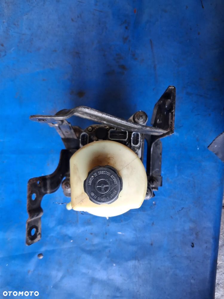 Pompa wspomagania Ford c-max focus mk II VOLVO C30 V40 elektryczna hydrauliczna 4M513K514AC mocowanie wspornik łapa pompy 3M513k738AB - 8