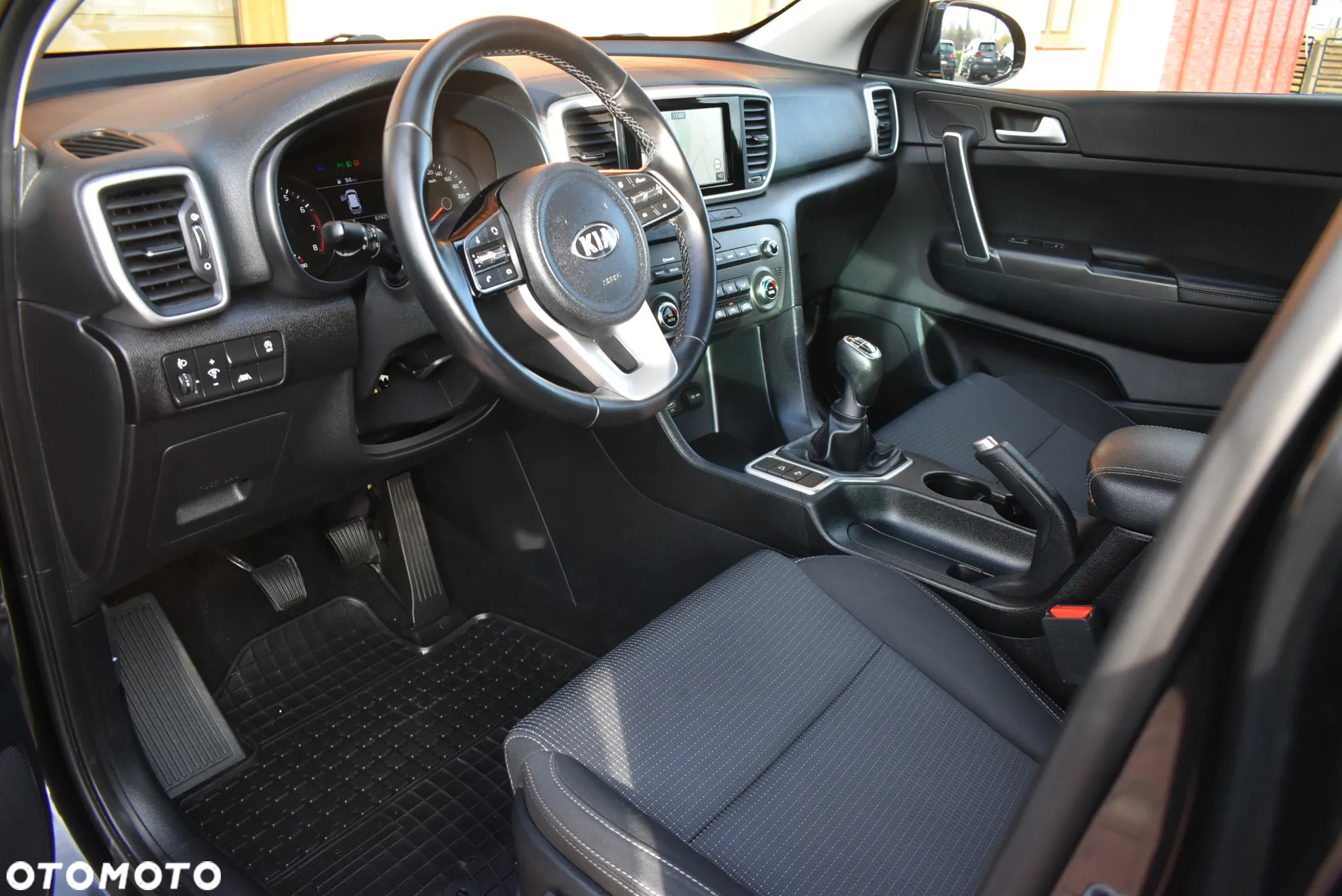 Kia Sportage 1.6 GDI Black Edition 2WD - 19
