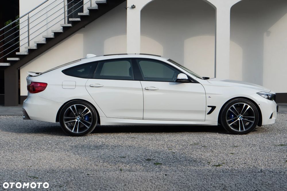 BMW 3GT 340i xDrive M Sport - 2