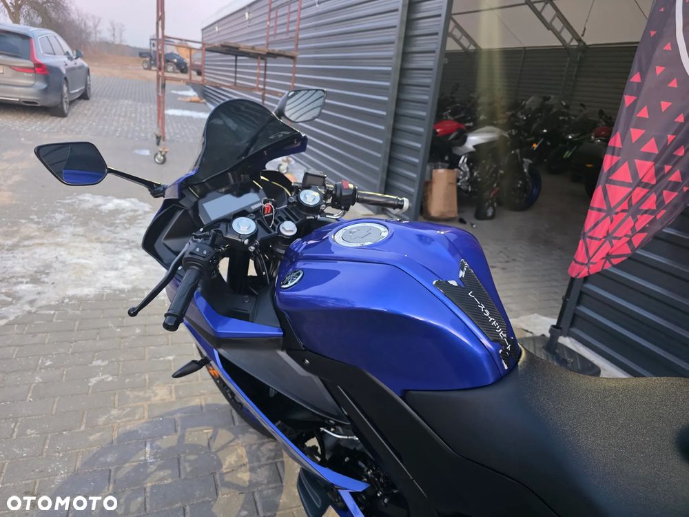 Yamaha YZF - 30