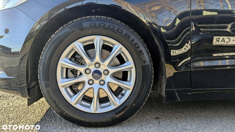 Ford Mondeo - 37