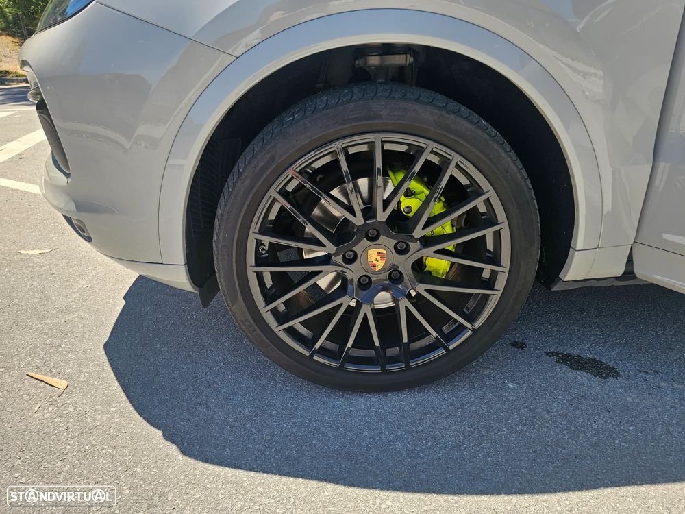 Porsche Cayenne E-Hybrid Tiptronic S Platinum Edition - 19