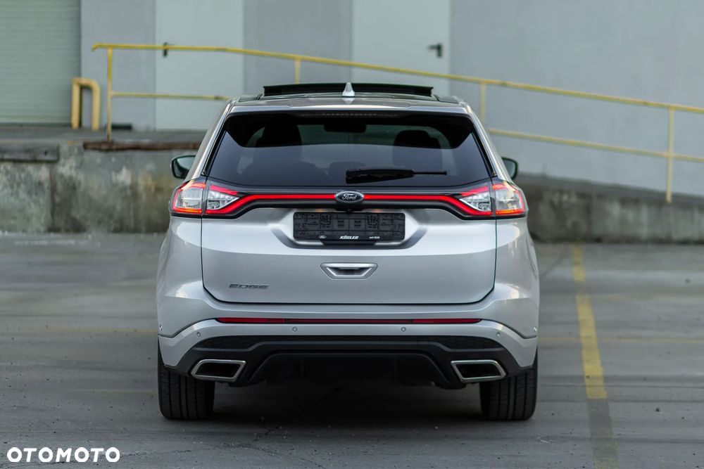 Ford Edge 2.0 TDCi Bi-Turbo 4x4 ST-LINE - 14