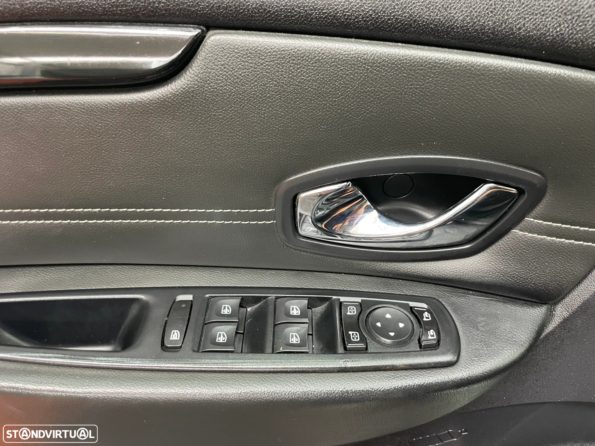 Renault Grand Scénic 1.5 dCi Bose Edition SS - 26