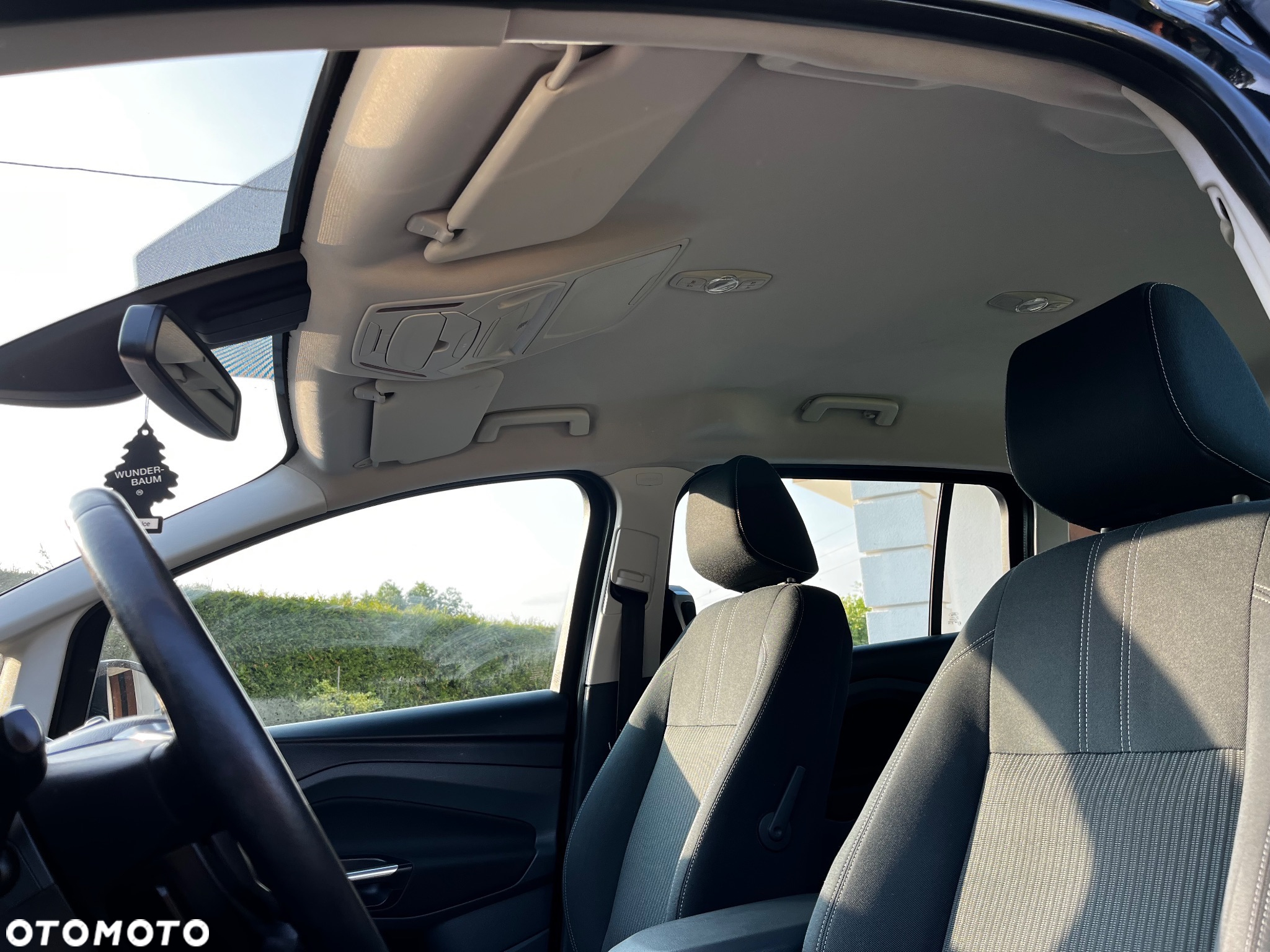 Ford Grand C-MAX - 16