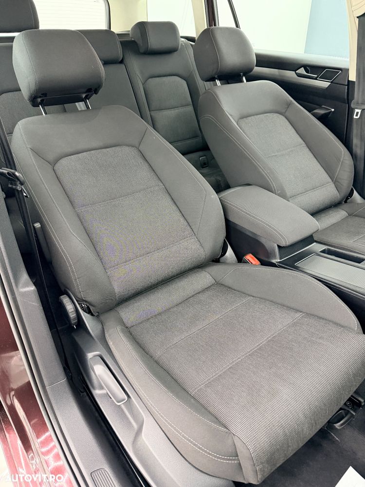 Volkswagen Passat Variant 2.0 TDI (BlueMotion Technology) Trendline - 21