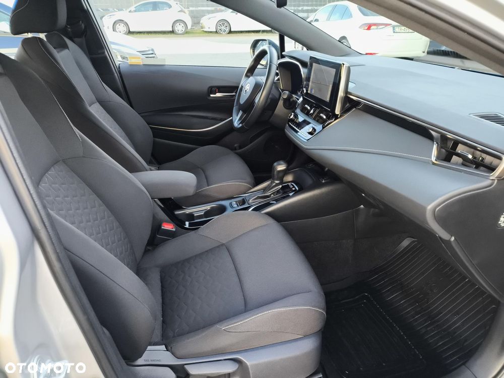 Toyota Corolla 1.8 Hybrid Comfort - 9