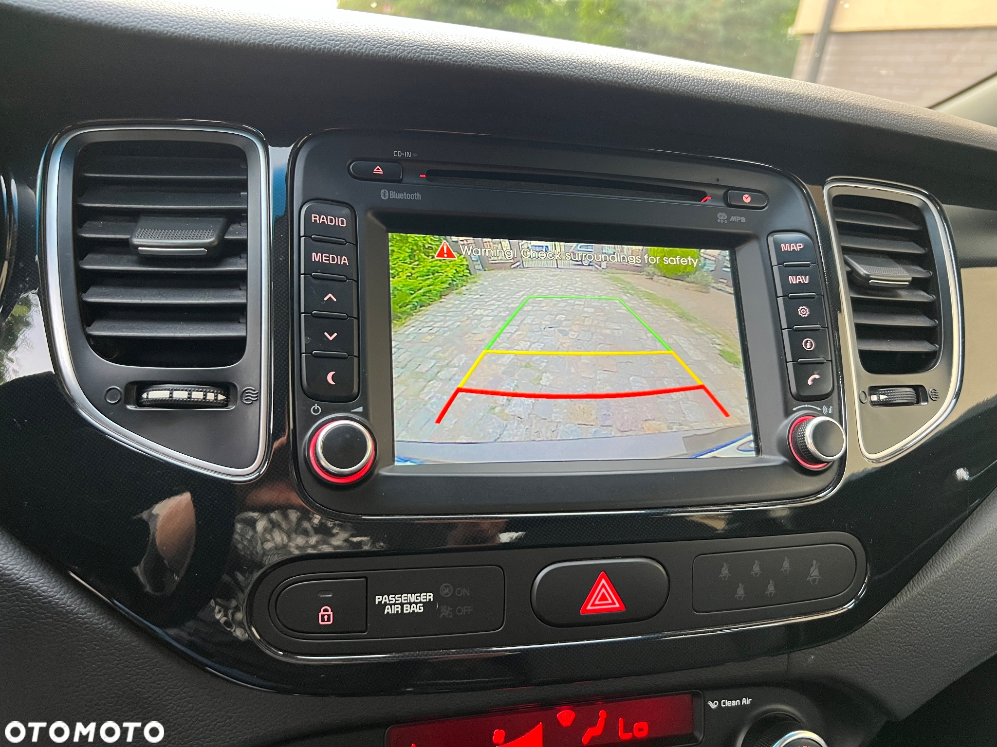 Kia Carens 1.6 GDI L 7os - 18