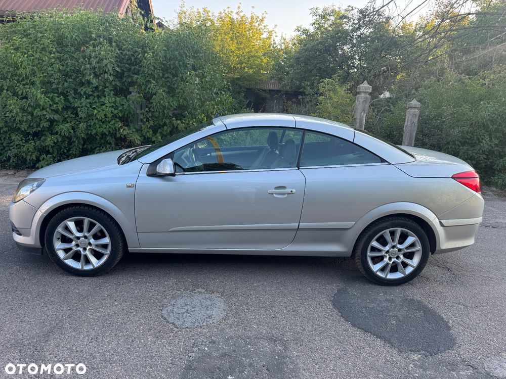 Opel Astra 1.8 Innovation 110 Jahre - 23