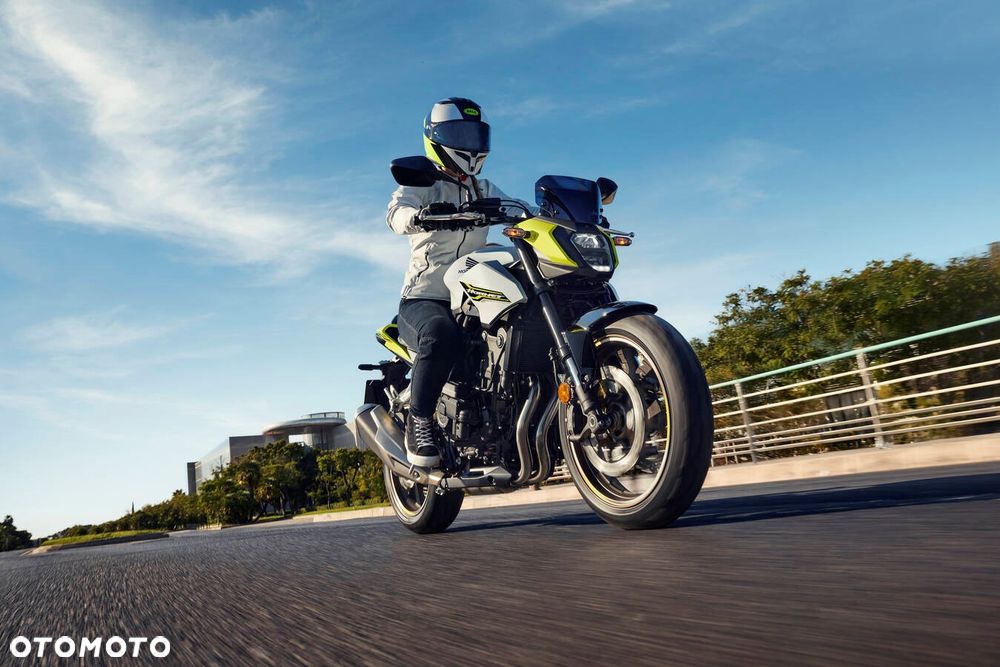 Honda CB - 24