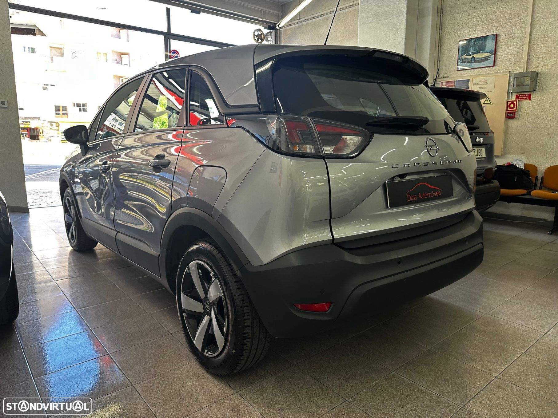 Opel Crossland 1.2 Business Edition - 10