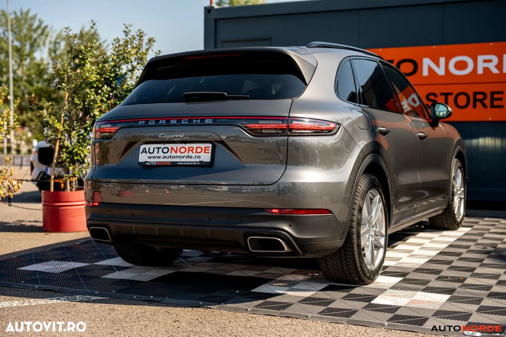 Porsche Cayenne Standard - 14