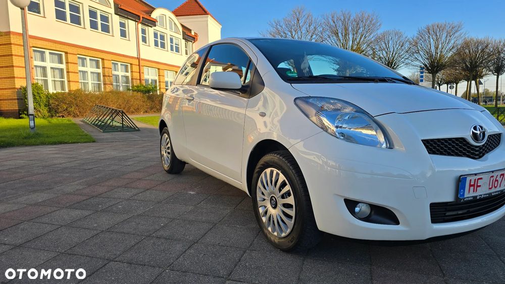 Toyota Yaris - 35