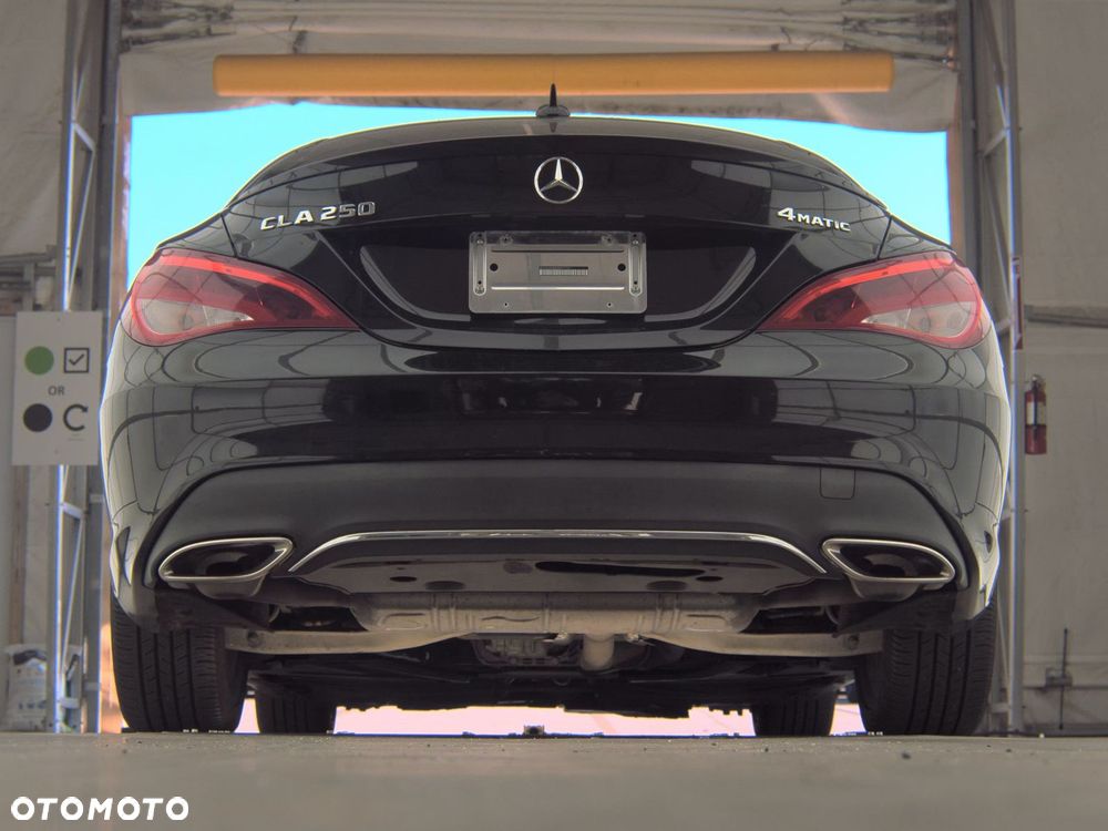 Mercedes-Benz CLA 250 4Matic 7G-DCT AMG Line - 8