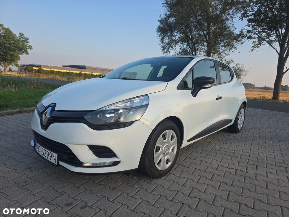 Renault Clio - 1