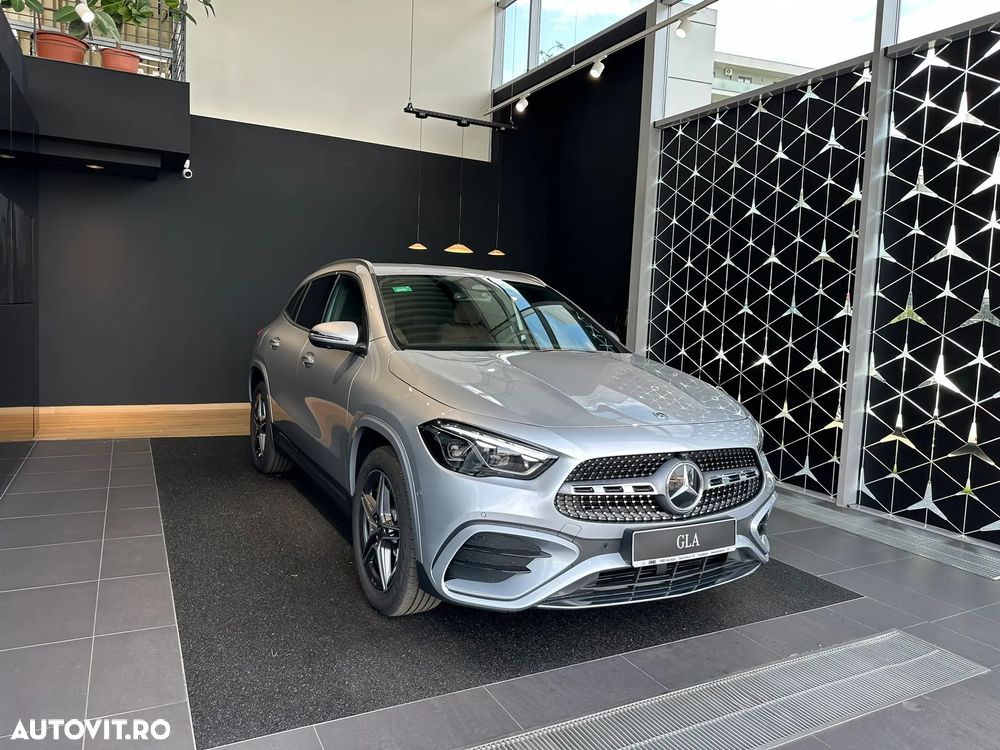 Mercedes-Benz GLA - 3