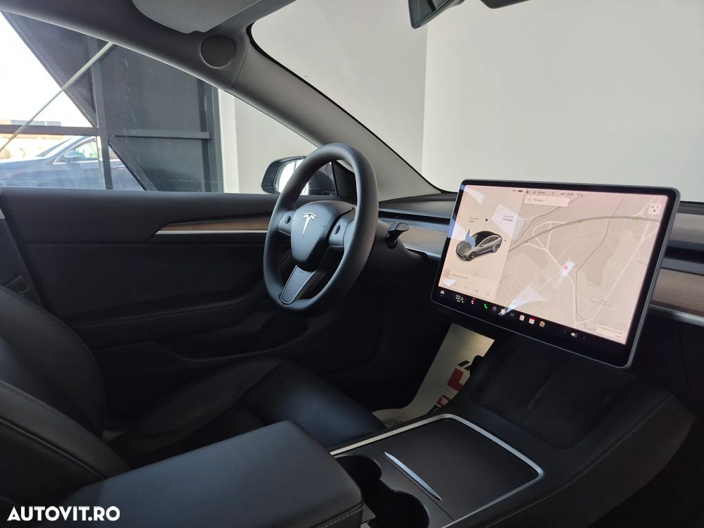 Tesla Model 3 Langstreckenbatterie Allradantrieb Dual Motor - 8