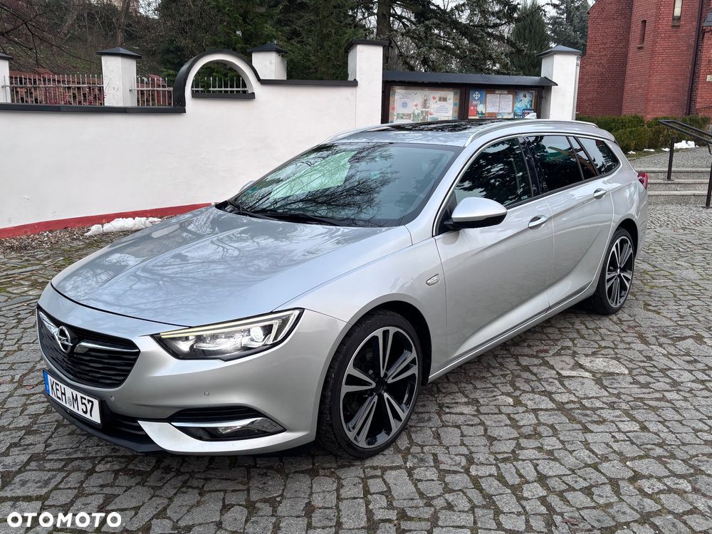 Opel Insignia 2.0 BiTurbo D 4x4 Automatik Ultimate Exclusive - 2
