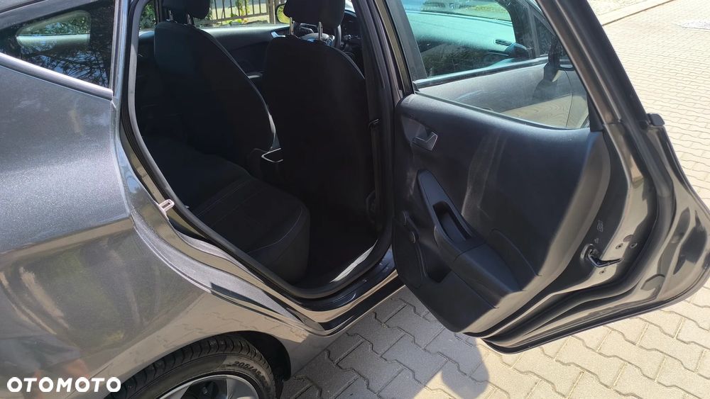 Ford Fiesta - 15