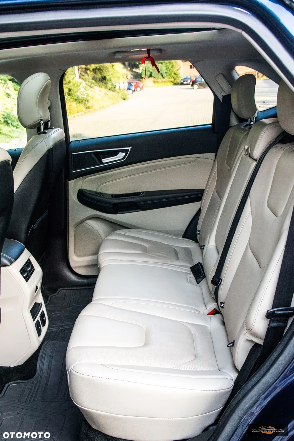 Ford Edge - 34