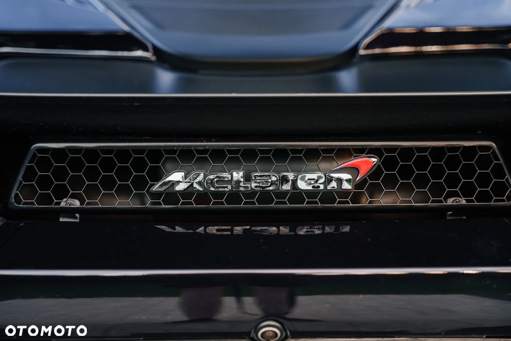 McLaren 720S Coupe - 21
