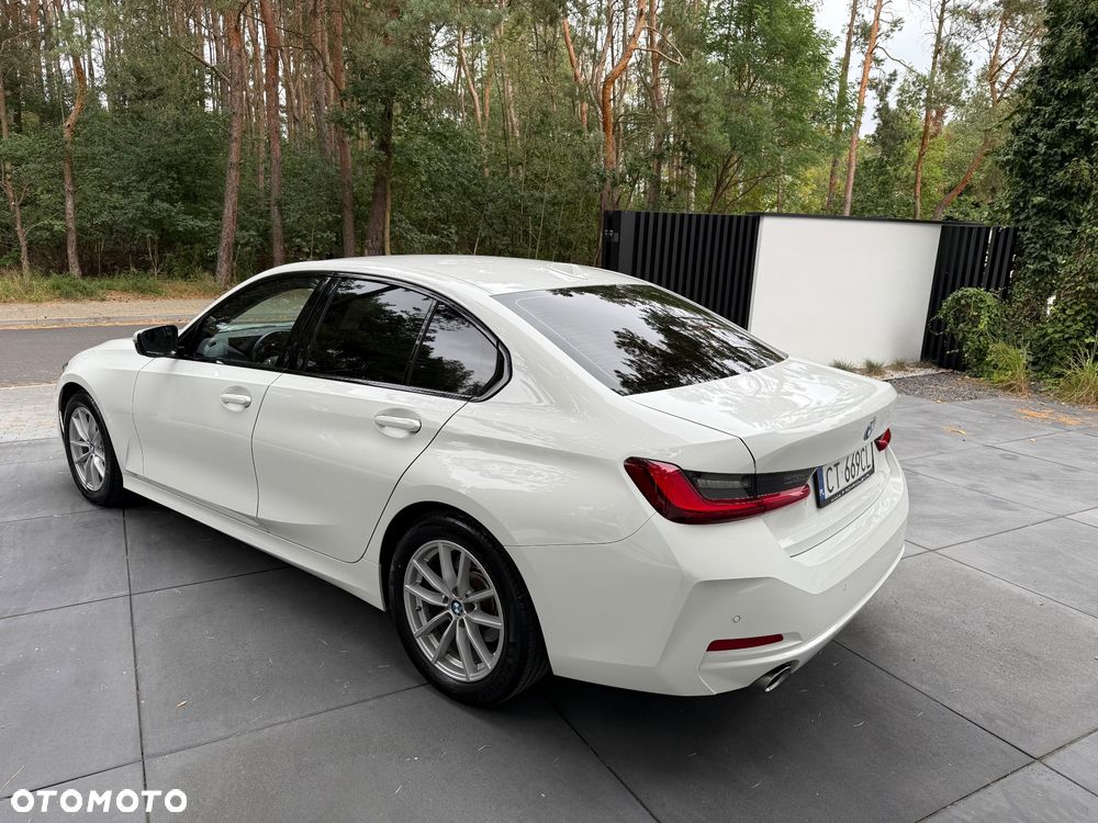 BMW Seria 3 318d - 9