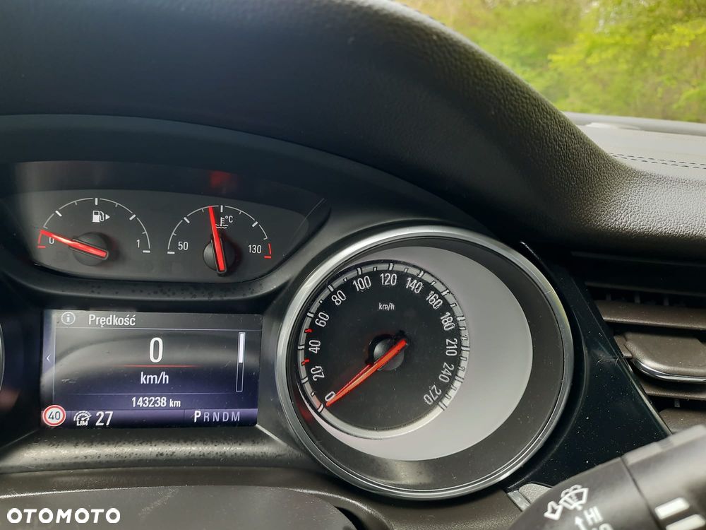 Opel Insignia - 25