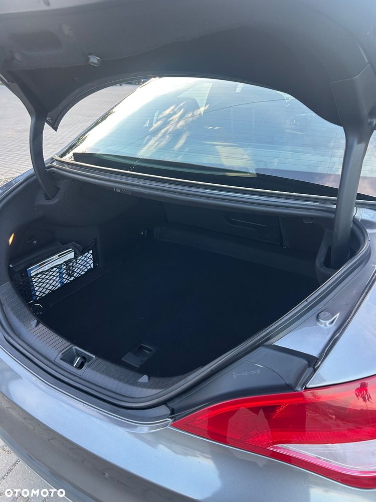 Mercedes-Benz CLA 250 4-Matic - 14