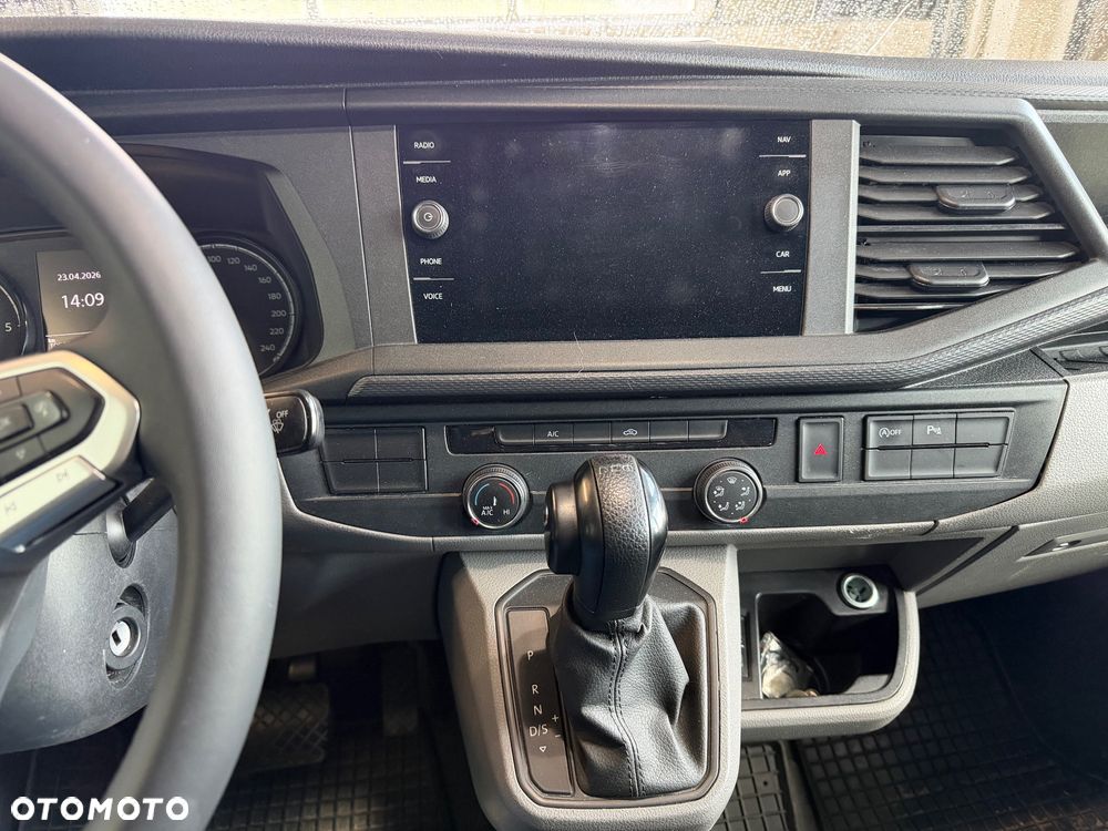 Volkswagen Transporter - 9