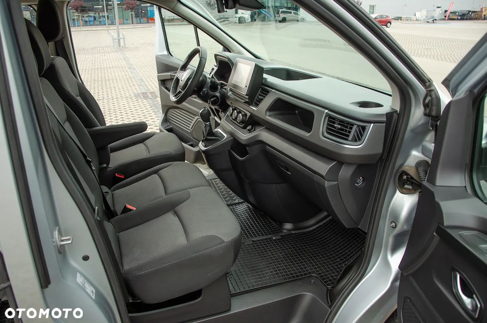 Renault Trafic 2.0 dCi EDC - 17