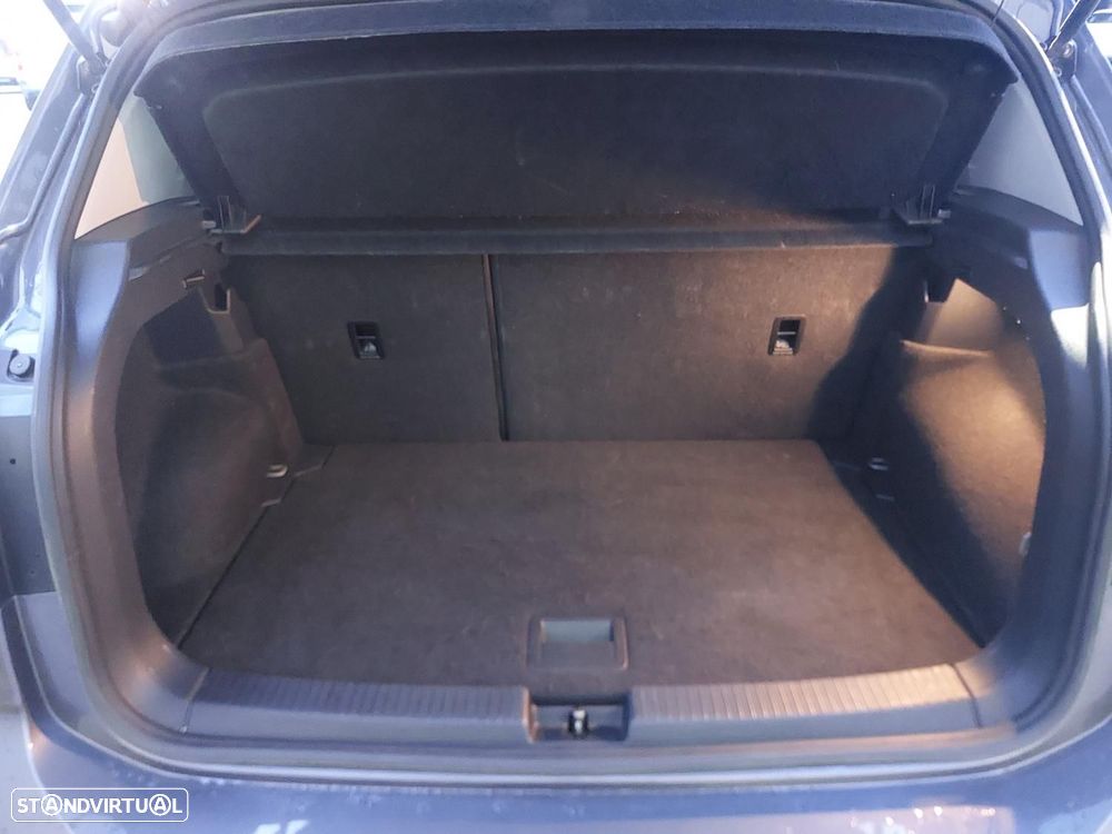 VW T-Cross 1.0 TSI Urban DSG - 25