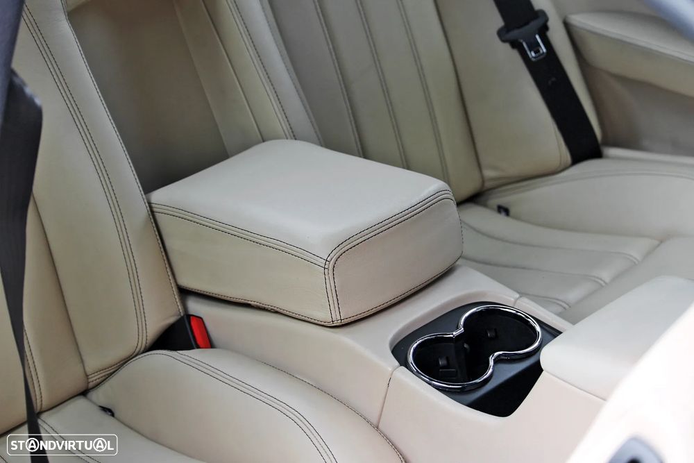 Maserati Granturismo S Auto - 26
