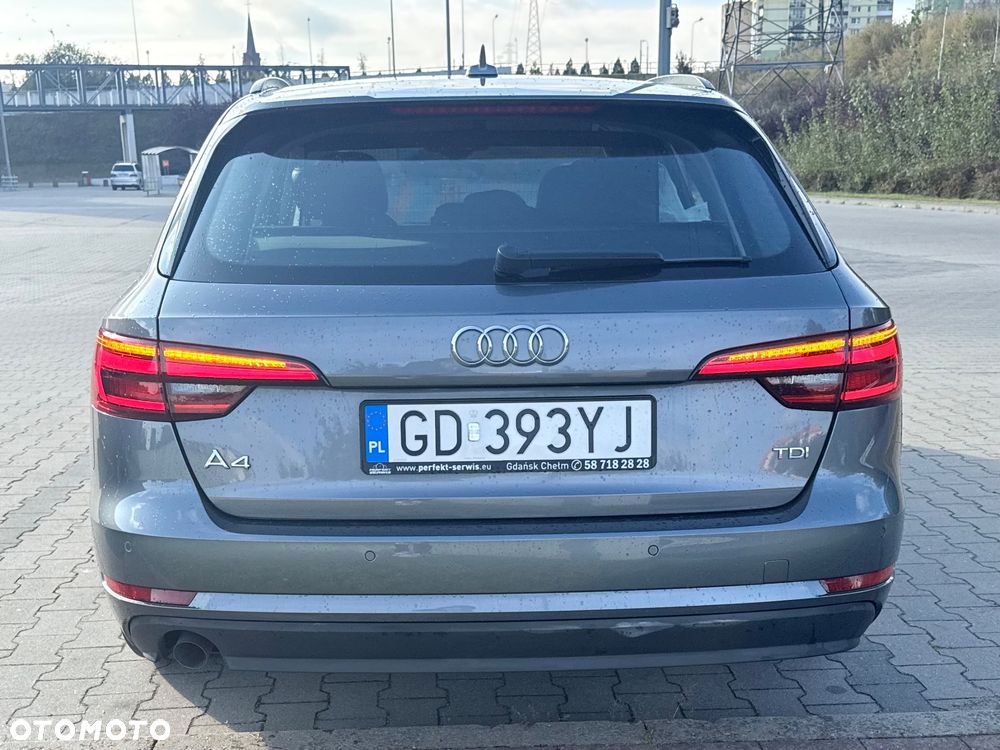 Audi A4 Avant 2.0 TDI S tronic - 9