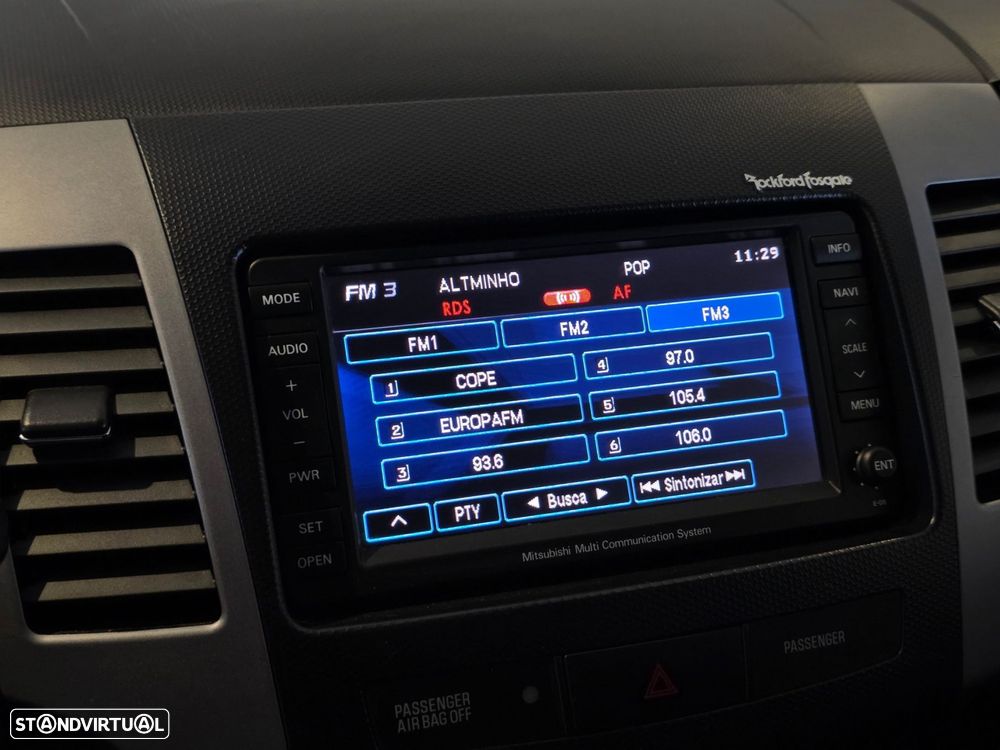 Mitsubishi Outlander 2.2 DI-D Instyle Navi - 18